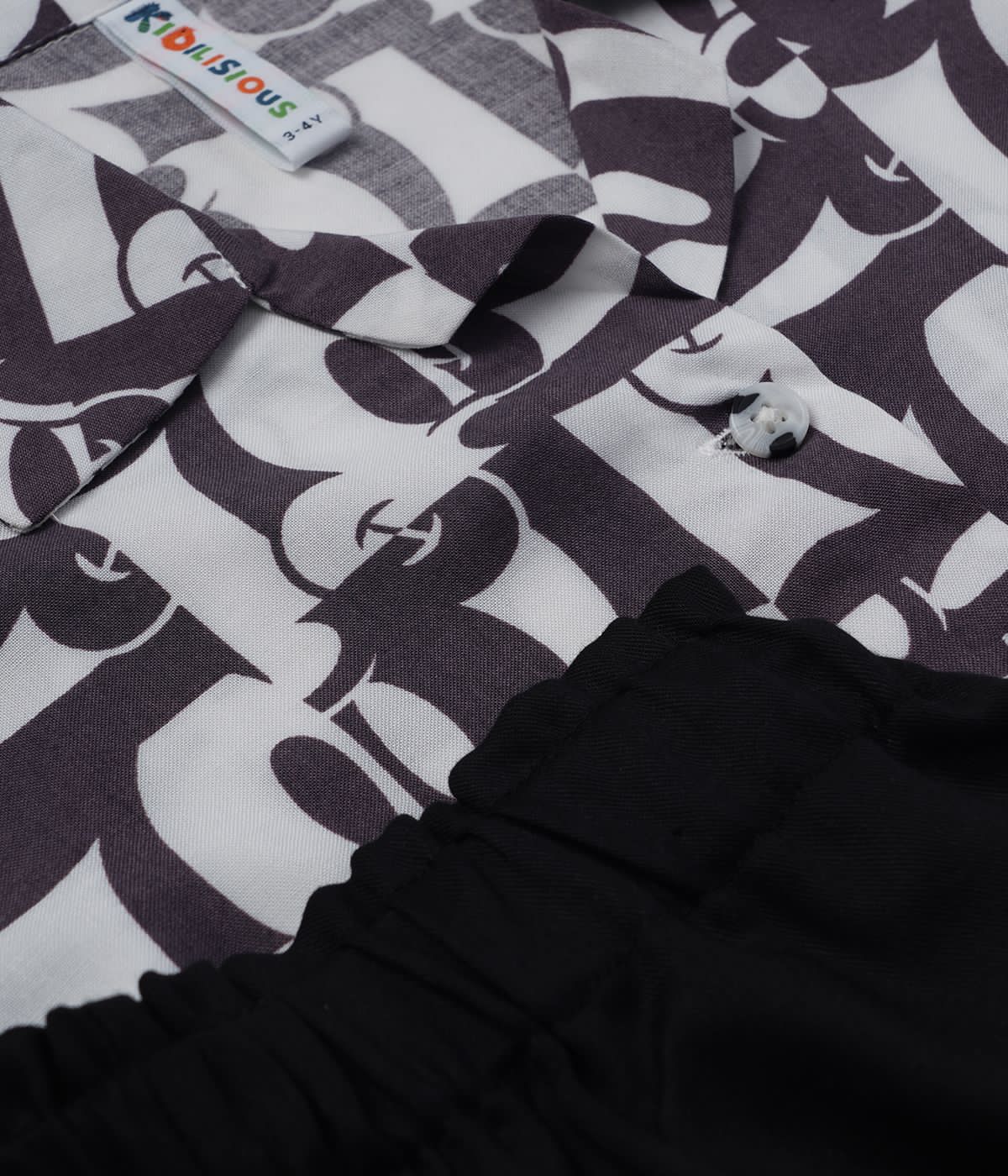 Playtime Fun with Mickey Mouse: Kidislious' Black and White Shorts Set!