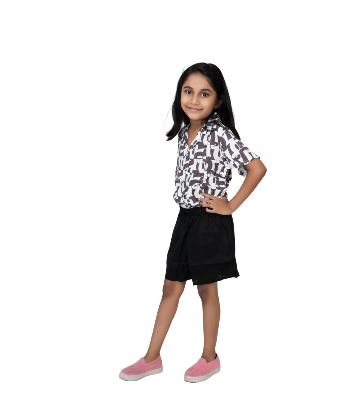 Playtime Fun with Mickey Mouse: Kidislious' Black and White Shorts Set!